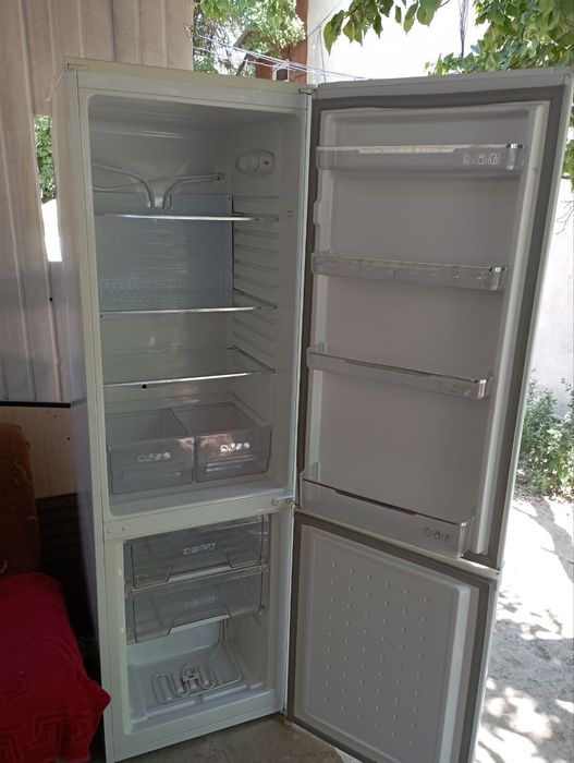 Холодильник СРОЧНО продается