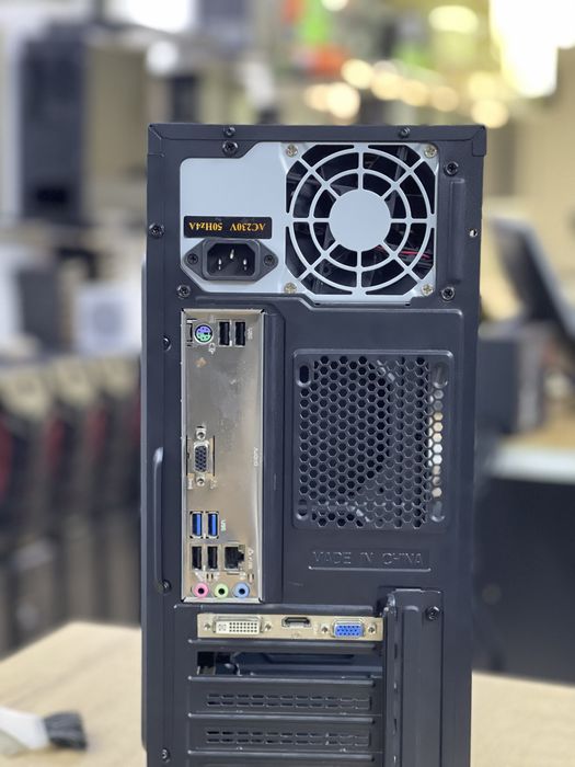 Офисный компьютер