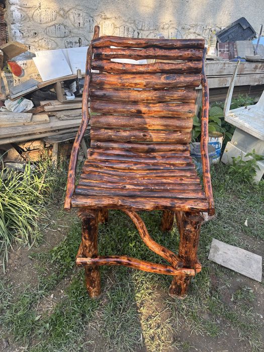 Fac leagane din lemn rustice , scaune cat si mese !