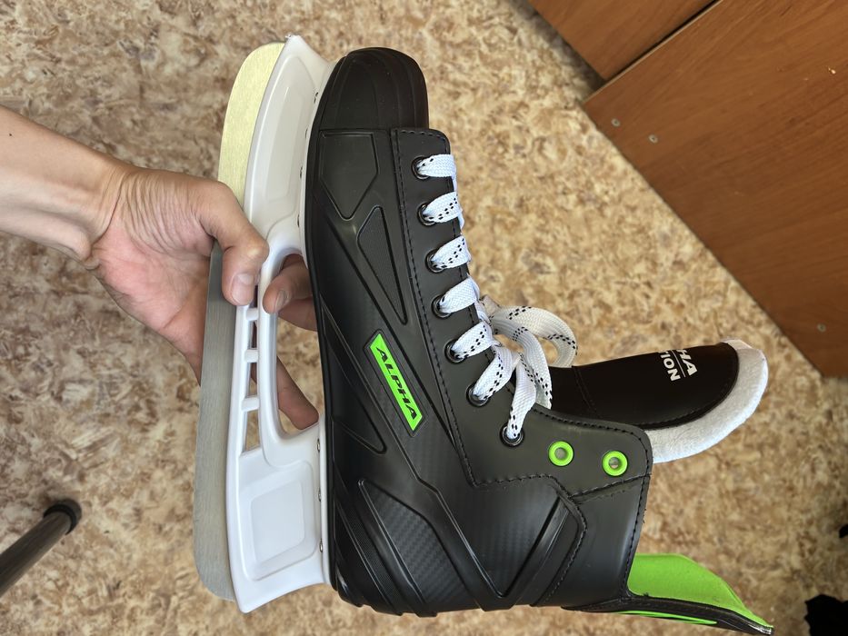 Коньки Alpha 44 размер