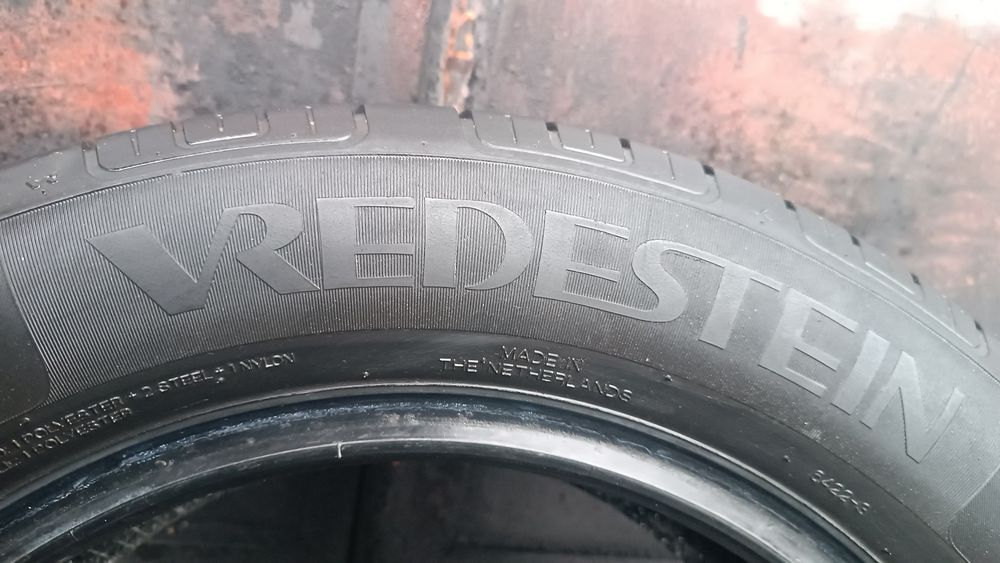 195/60/15 Vredestein