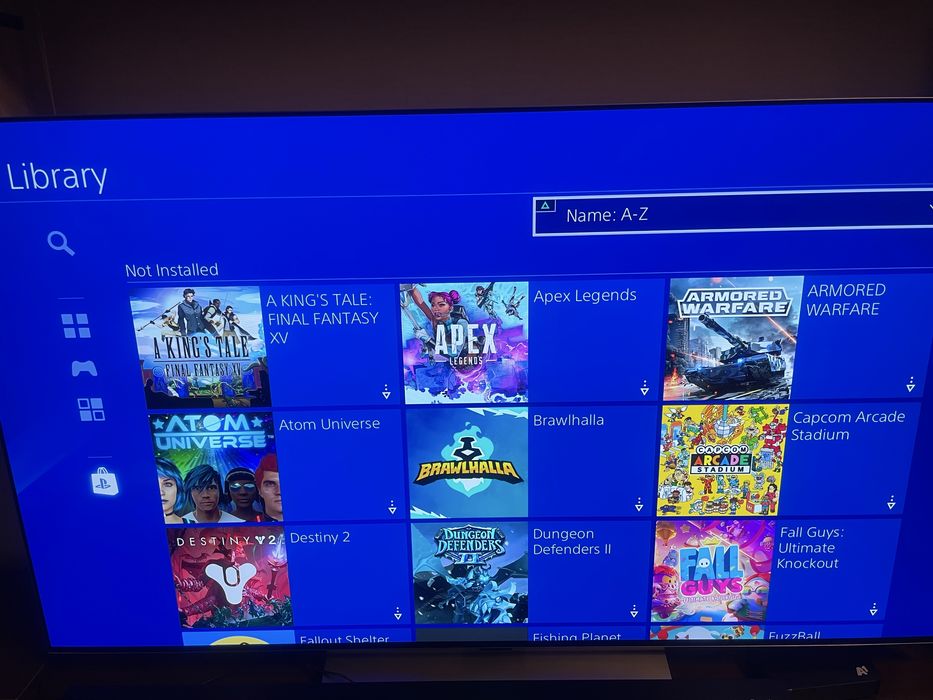 Перфектен Playstation 4 slim с над 35 игри PS4 slim плейстейшън 4