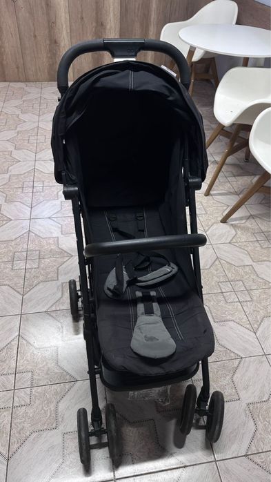 Коляска прогулочная