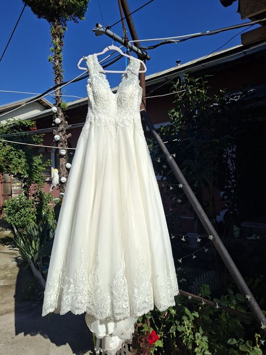 Rochie de mireasa SH urgent