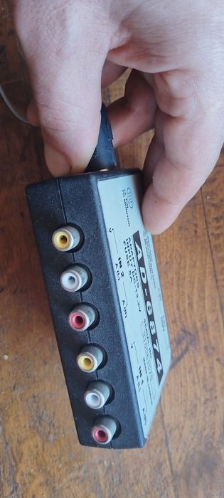 Мултимедиен монитор за вграждане