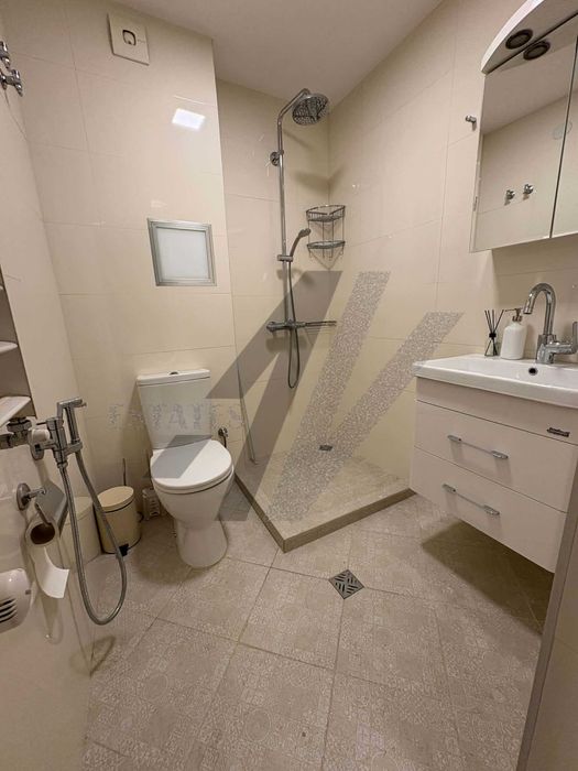 Двустаен апартамент до метростанция