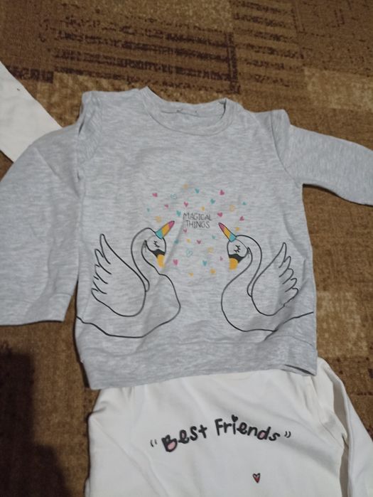 Детски дрехи 3 блузи и един панталон 3-4г.