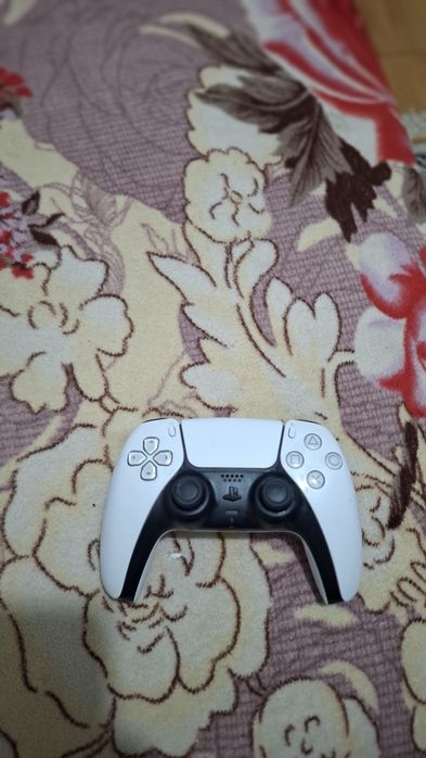 Vand controler pentru playstation 5