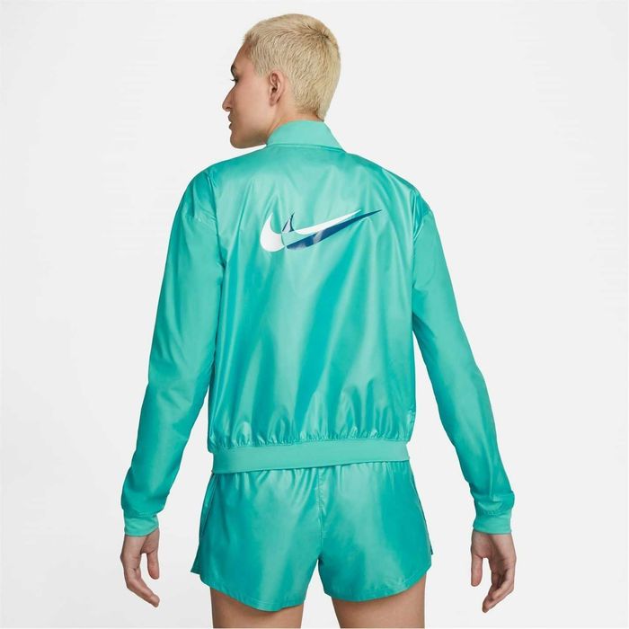 Дамско пролетно яке Nike Swoosh Run Jacket Womens