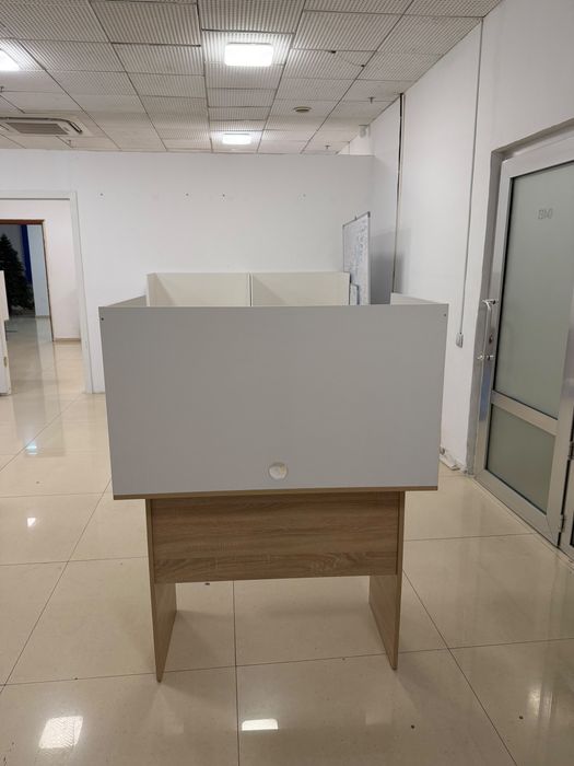Продам стол для кол центра