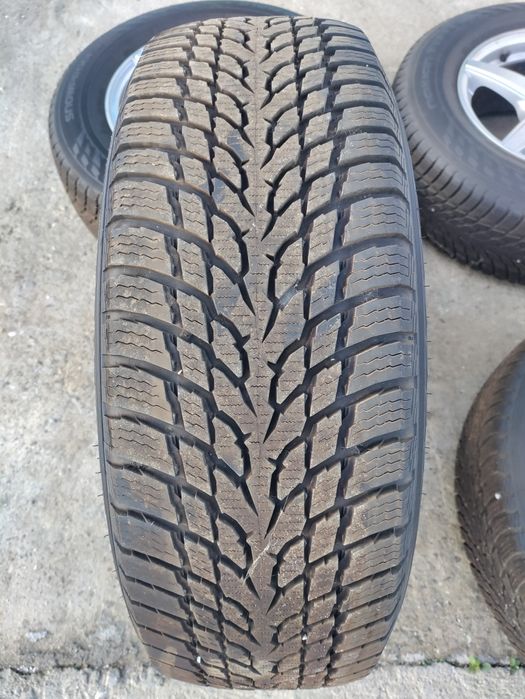 ГУМИ С ДЖАНТИ 5X114.3 16 Nokian 215/70/16 зимни 2023г.Хюндай,Тойота...
