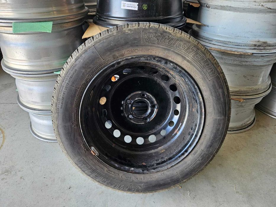 Rezerva Roata Janta 205 60 16 VARA Michelin 5x114.3 R16 Duster,RENAULT Megane;Nissan Qashqai,Juke;Trafic/Vivaro 2015+