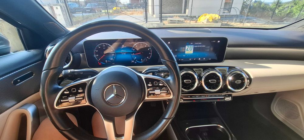 MERCEDES-BENZ A-Class 2018 — imagine 5