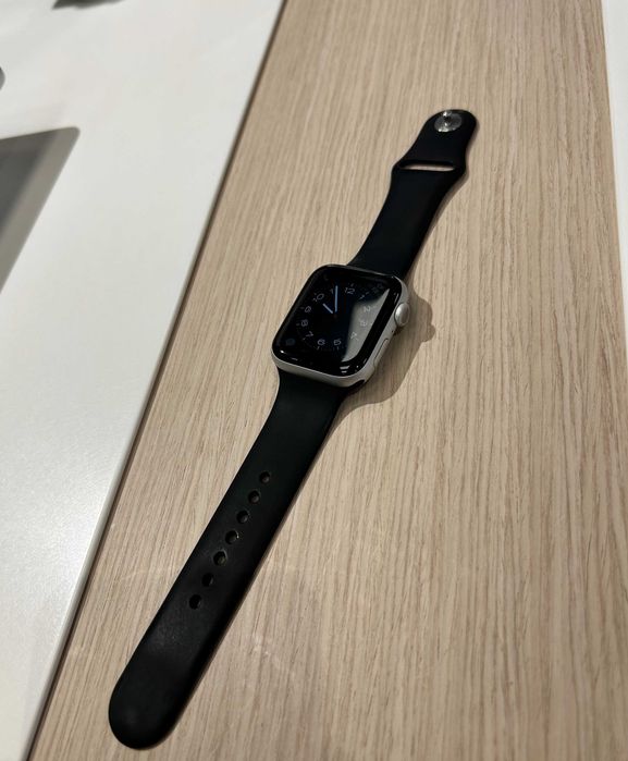 Часы Apple Watch 6 (44 мм, Silver, оригинал)