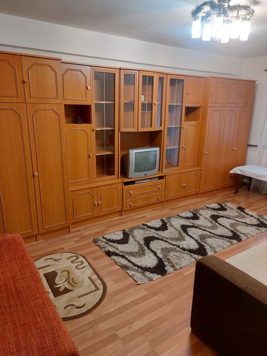 inchiriez apartament 2 camere str Stejarului  Floresti