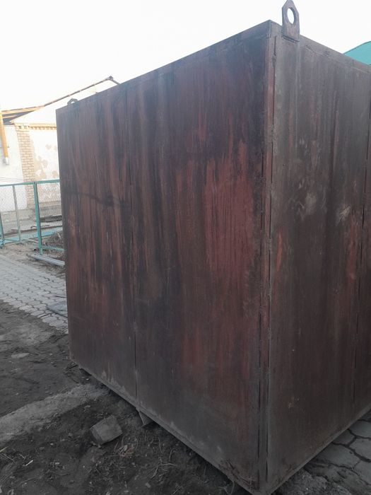 Металлический контейнер будка