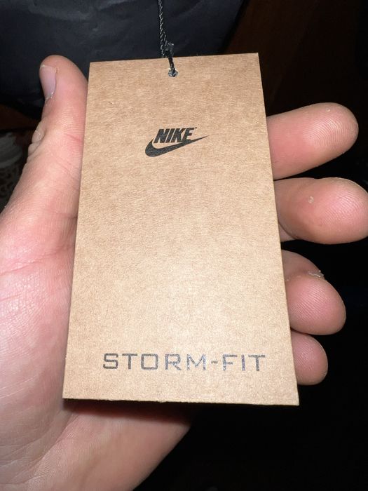 Зимно яке nike storm fit