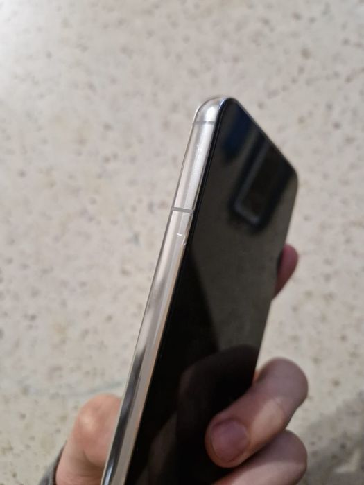 Samsung S22  128 гб