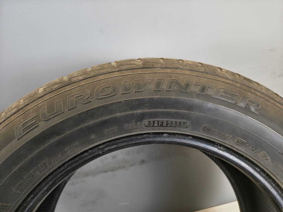 Anvelope 235/65 R17, iarna, Falken