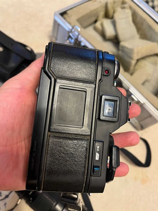 Trusa foto Konica Autoreflex T4 obiectiv adaptoare  diplomat transport