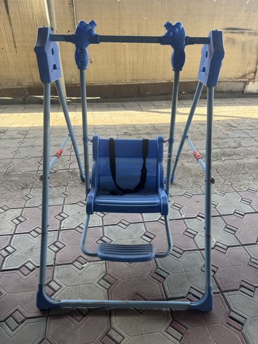 Продам детскую качелю