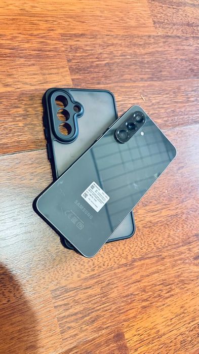 Самсунг А56  отличном состоянии