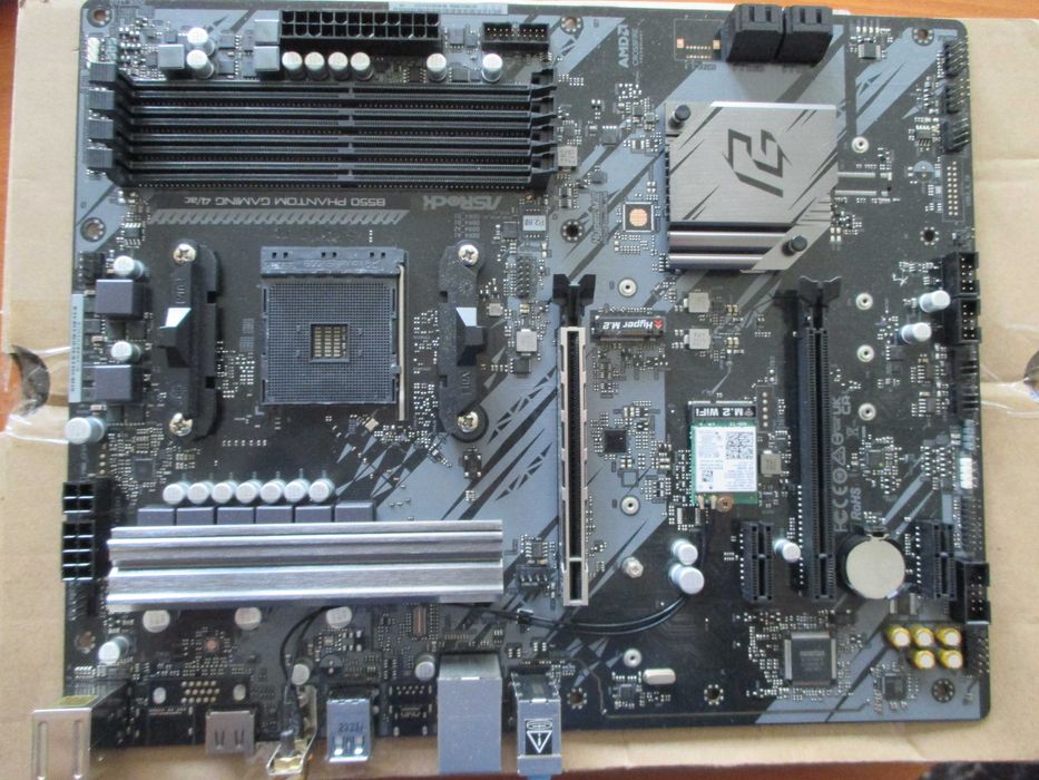 Дънна платка Asrock B550 Phantom Gaming 4/ac, сокет АМ4