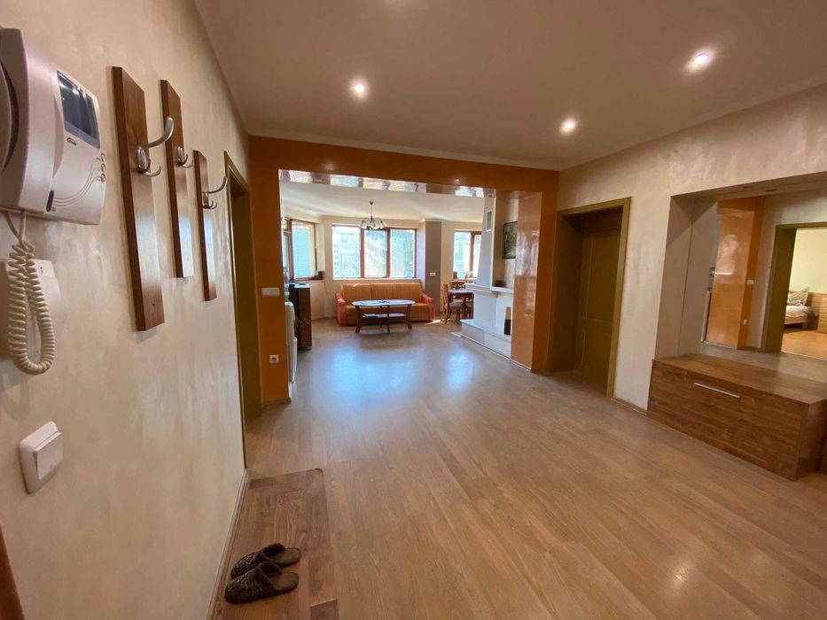 Продава се Четиристаен апартамент в Добрич, Център - 130 кв.м за 1001 €/кв.м - Снимка #15