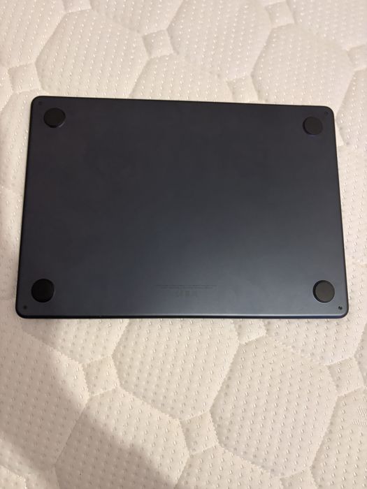 Macbook air m3 2024 8gb
