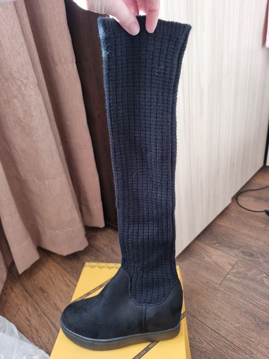 Дамски ботуши, тип чорап в черен цвят