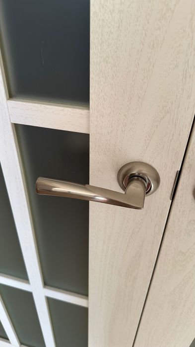 Продам межкомнатные двери