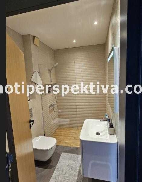 Продава се Къща в с. Марково, Област Пловдив - 365 кв.м за 2000 €/кв.м - Снимка #7