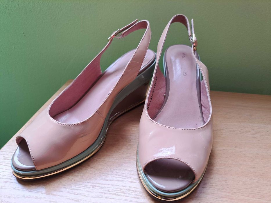 Сандали Fabiano в розово, синьо и бежово