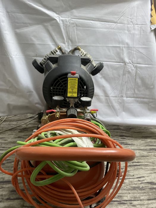 Воздушный компресор