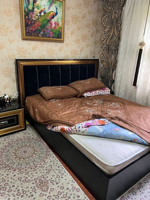 Продам спальный гарнитур