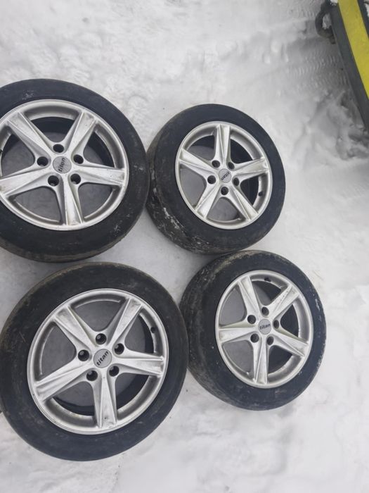 Vând 4 geți R16 de aliaj