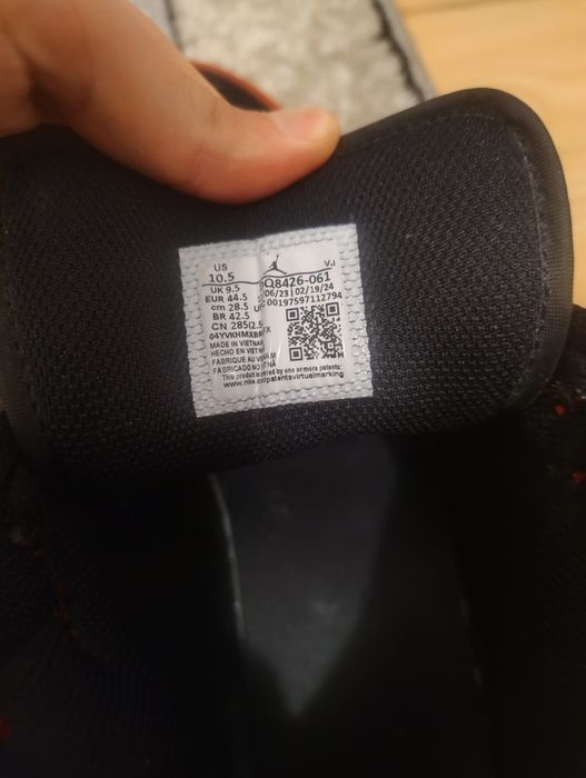 Jordan 1 mid originali