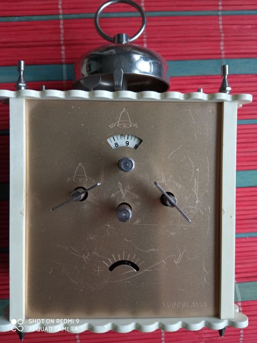 Механичен будилник Insa