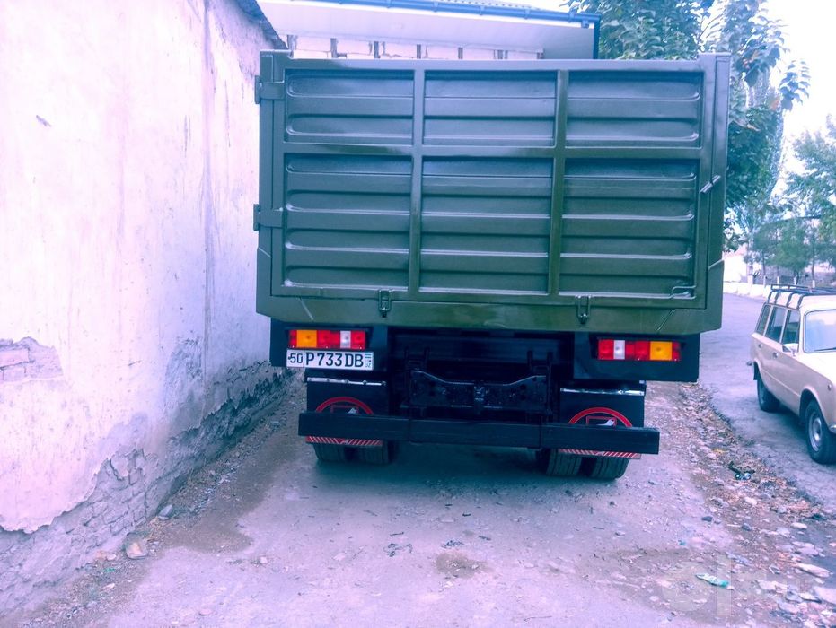 Zil 130 sotiladi