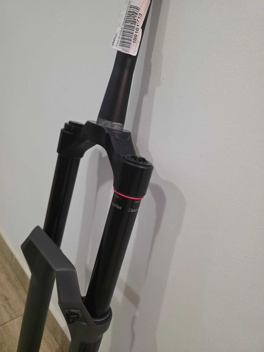 RockShox ZEB Ultimate Charger 3 RC2 29" DebonAir+ Tapered Boost 190mm