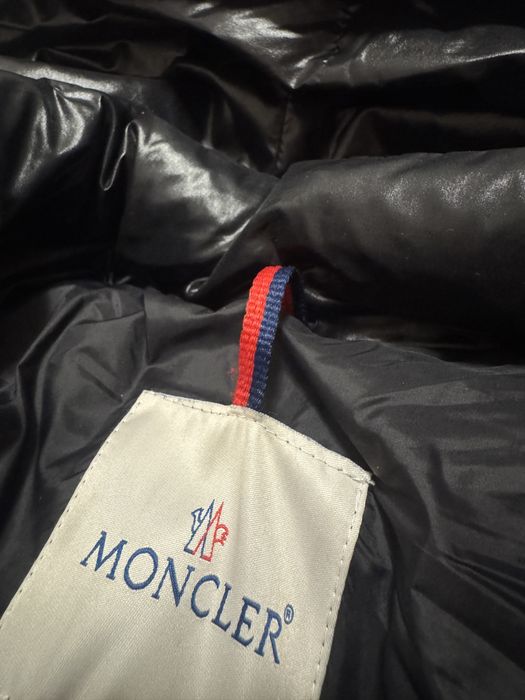 Vand Geaca Moncler M