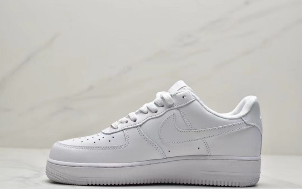 Adidasi Nike Air Force 1 Low Triple White Super Pret Calitate Premium