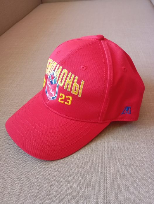 Продам кепи бейсболка.фирмы атрибутика.