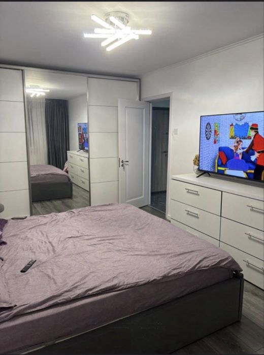 Vand apartament 2 camere