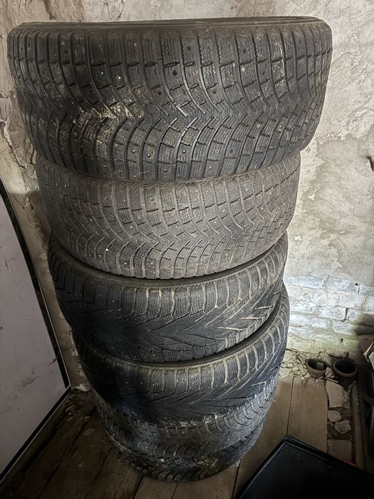 Шины зимние 285/60 R18