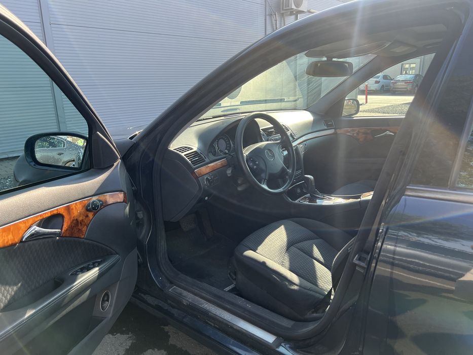 Mercedes-Benz E200 AIRMATIC 1.8 Kompressor W211