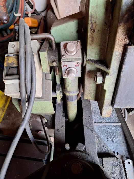 fierastrau mecanic , polizor trifazic