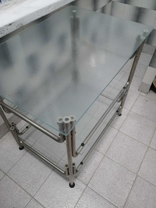 Стъклена маса 3 нива, закалено стъкло