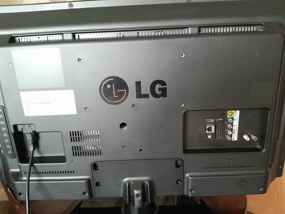 Телевизор LG 32LN540V  32"(81 см)