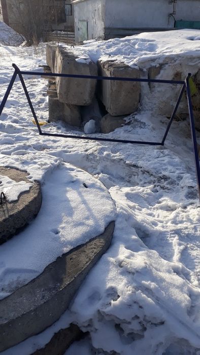 Продам тележку новую.